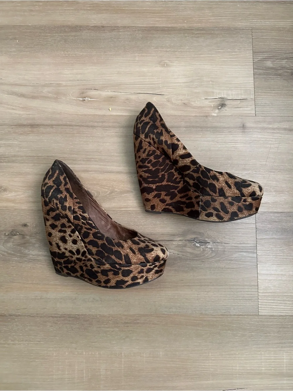 ALDO Leopard Print Platform Wedge Pumps Size 9